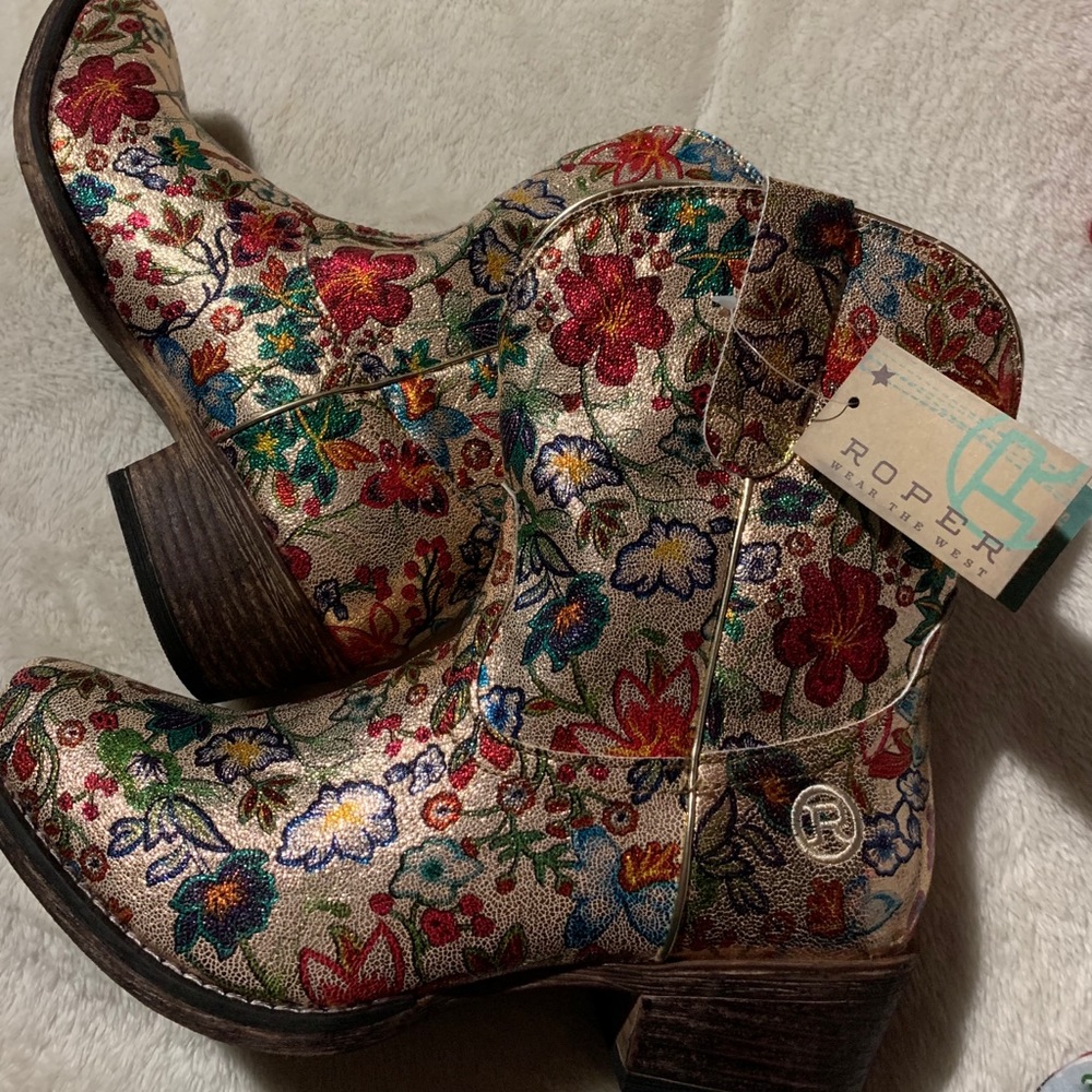 Romper boots